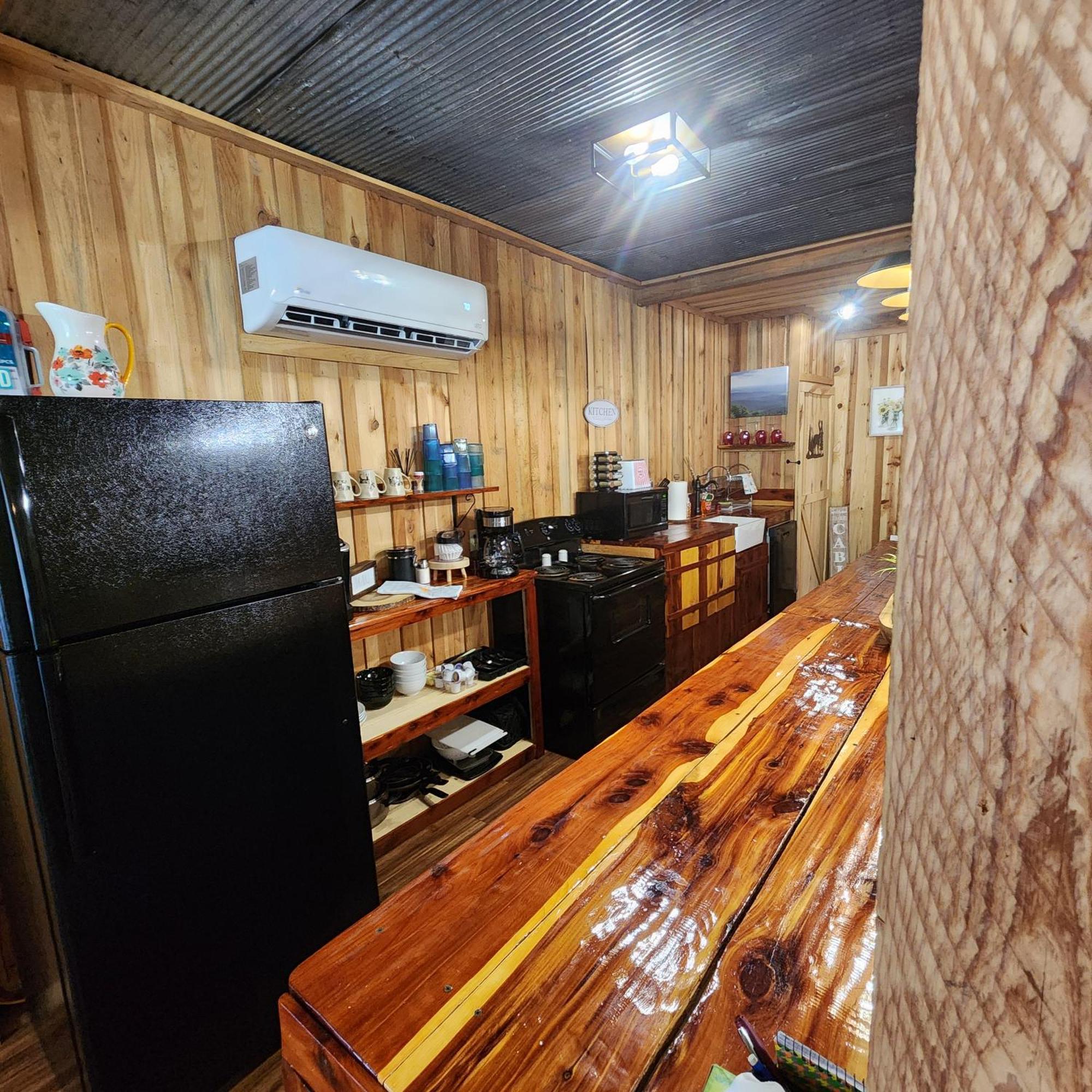 Unique Country Cabin Meets Farmhouse Modern!!! Mena Exteriör bild