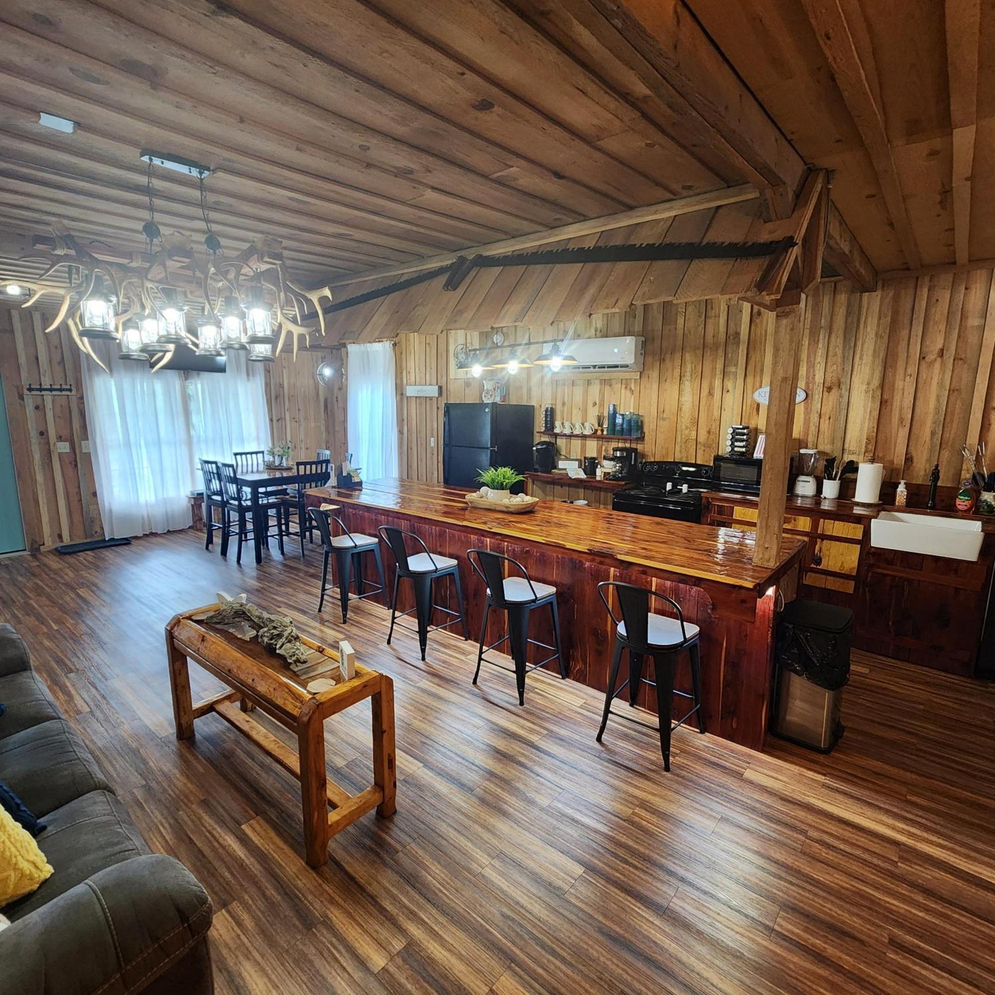 Unique Country Cabin Meets Farmhouse Modern!!! Mena Exteriör bild