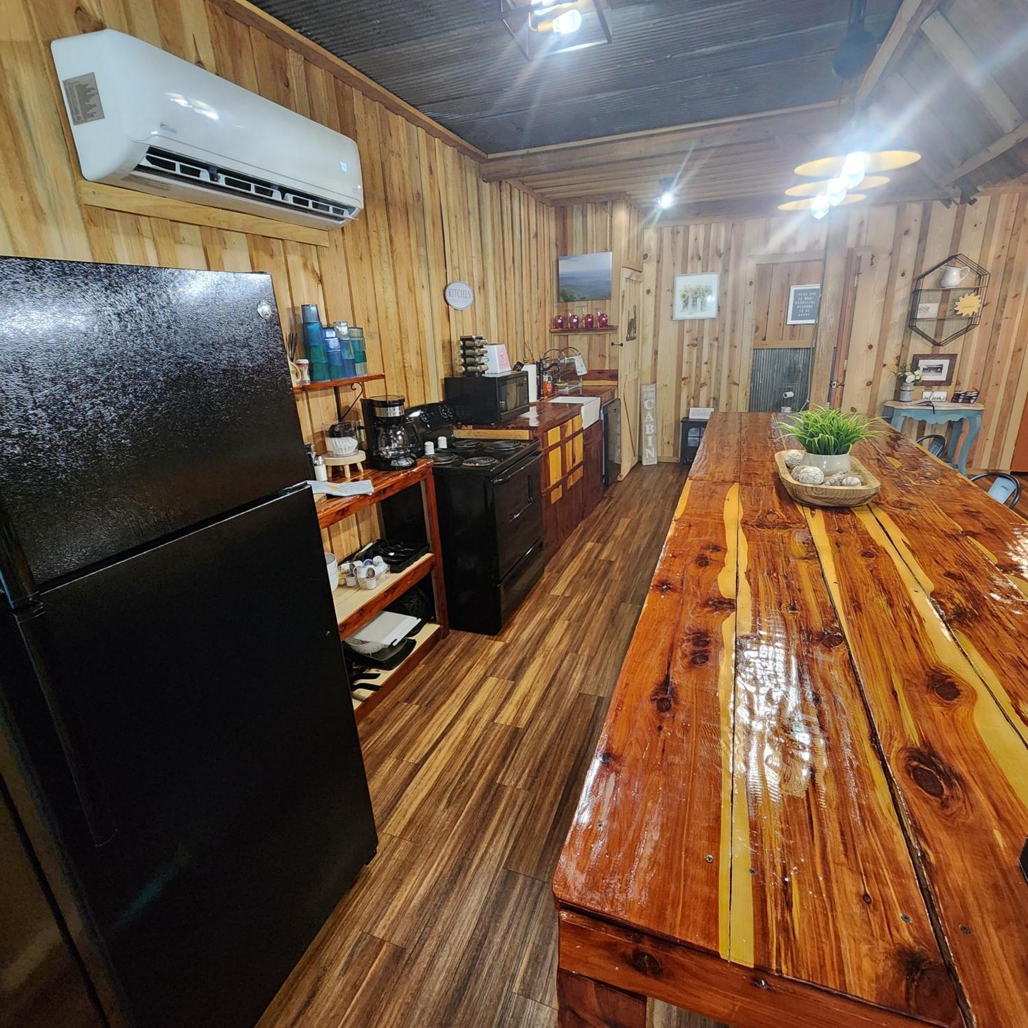 Unique Country Cabin Meets Farmhouse Modern!!! Mena Exteriör bild